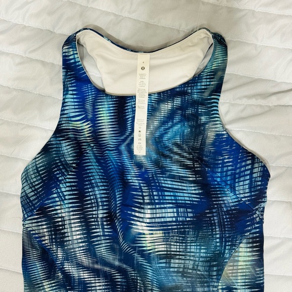 Lululemon Invigorate Training Tank Top
Shapeshifter Flux Blue Multi - Picture 4 of 4
